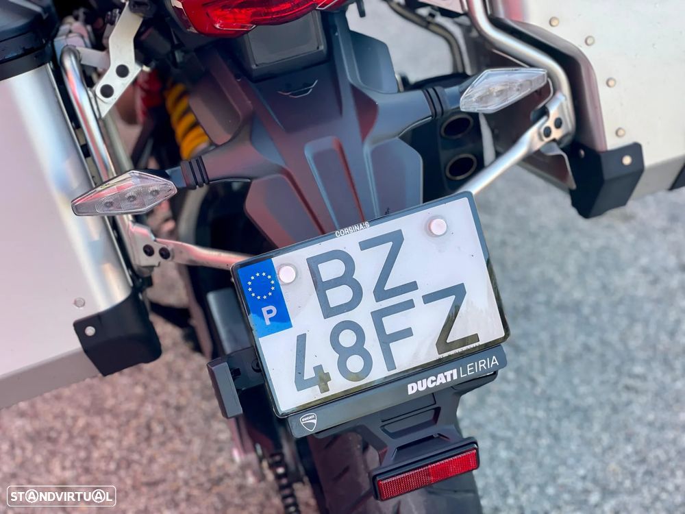 Ducati Multistrada V4 RALLY RADAR DARK STEALTH SPOKED WHEELS - 18