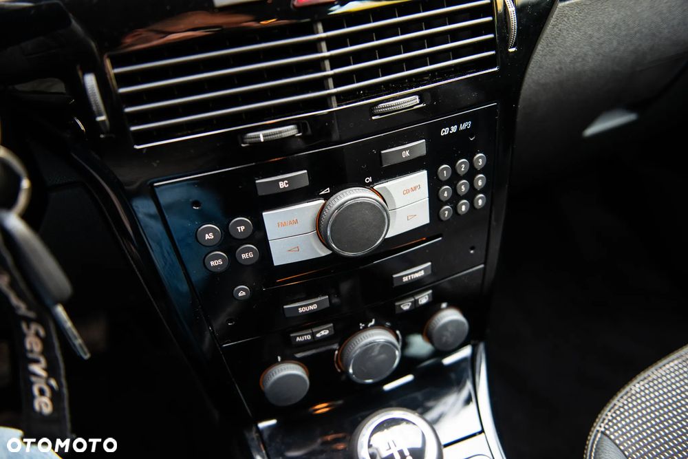 Opel Astra 1.6 Cosmo - 33