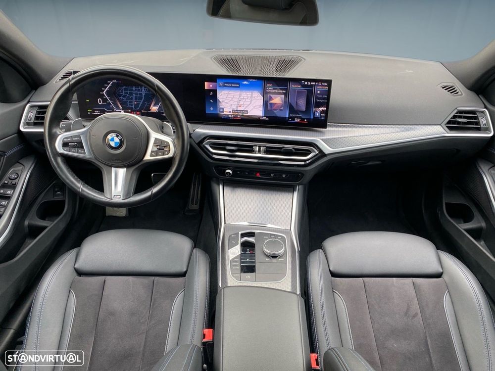 BMW 320 d Touring Pack Desportivo M Auto - 4