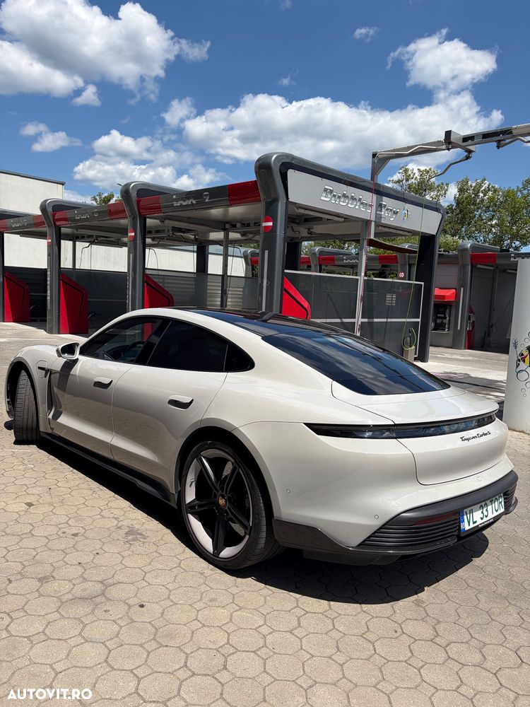 Porsche Taycan - 2