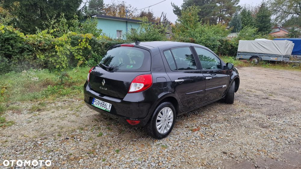 Renault Clio 1.2 16V Alize - 3