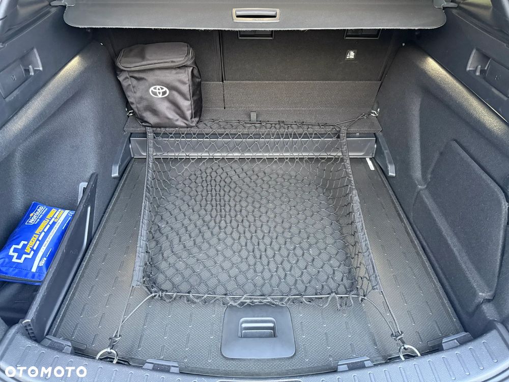 Toyota Corolla 2.0 Hybrid GR Sport Dynamic - 27