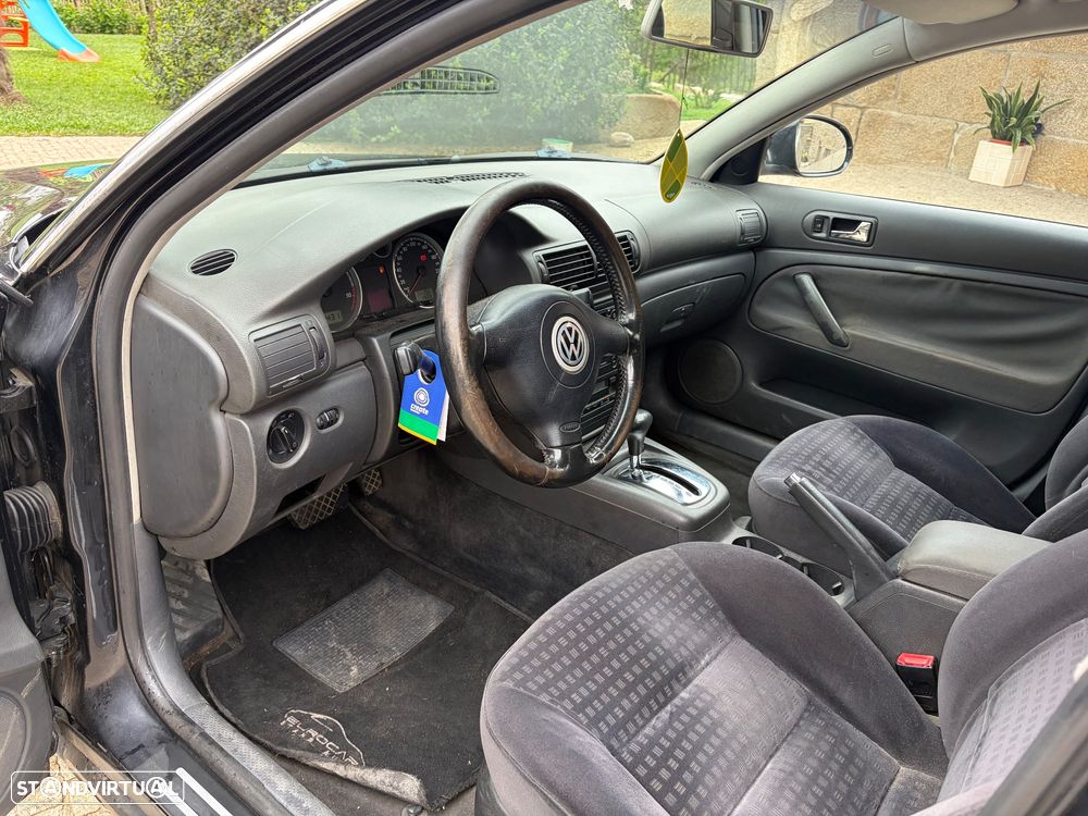 VW Passat Variant 1.9 TDi Confortl Tip - 11