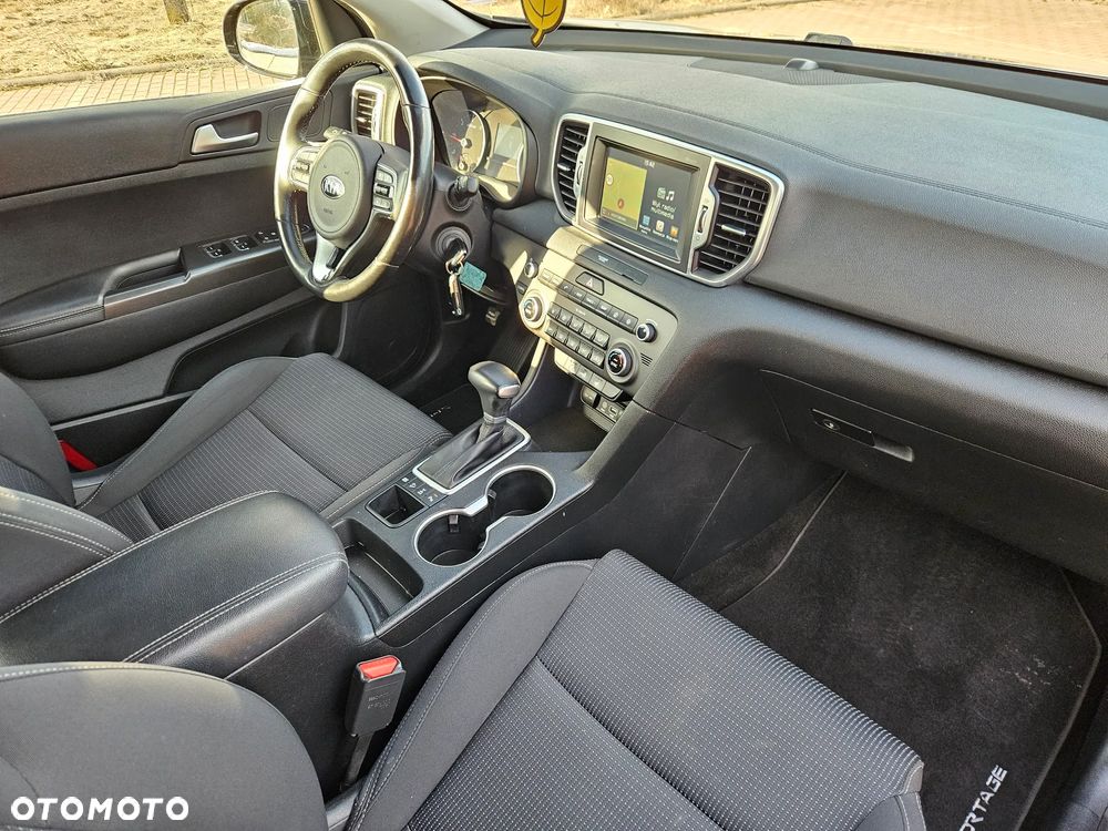 Kia Sportage 2.0 CRDI 4WD Automatik Spirit - 11