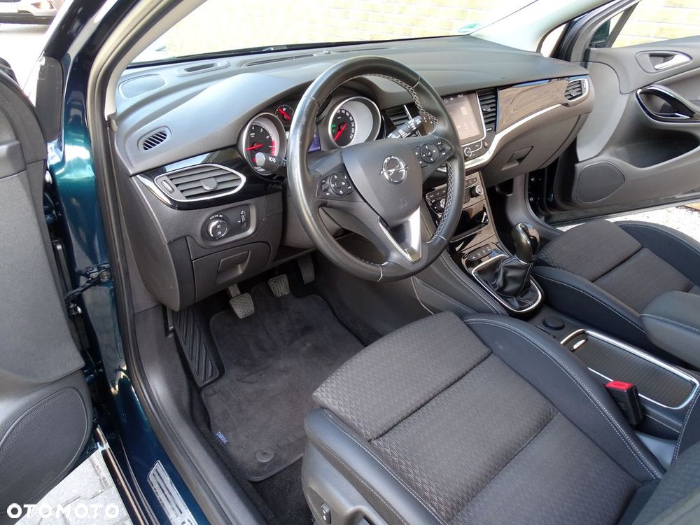Opel Astra 1.4 Turbo Innovation - 17