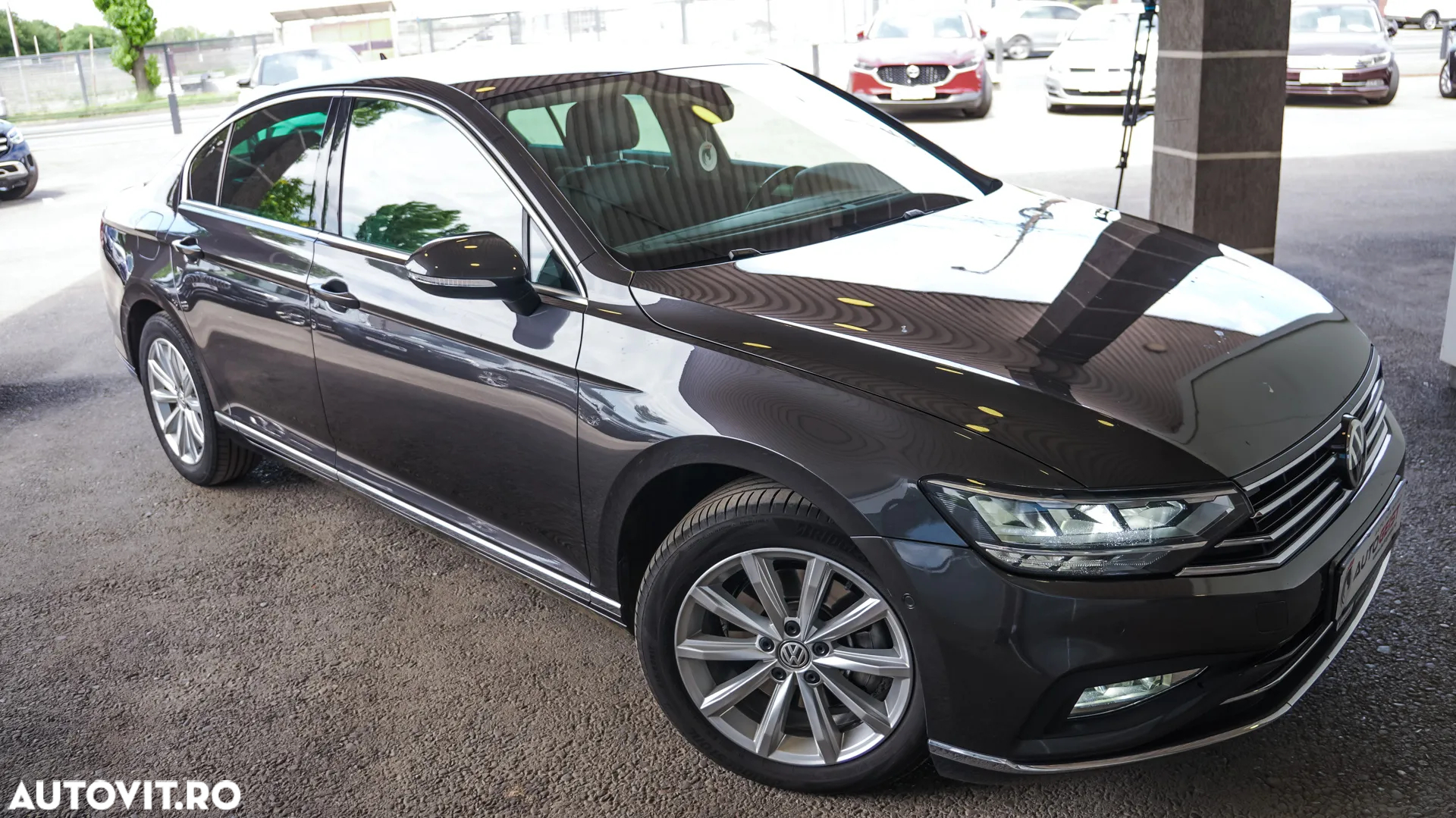 Volkswagen Passat 2.0 TDI SCR DSG Highline - 29