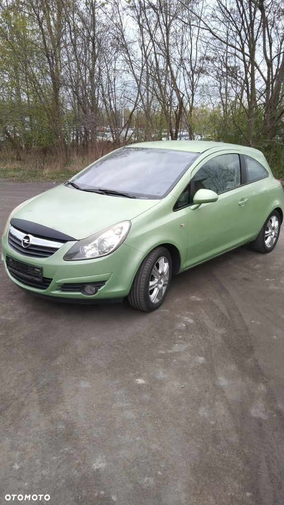 Opel Corsa 1.4 16V - 1