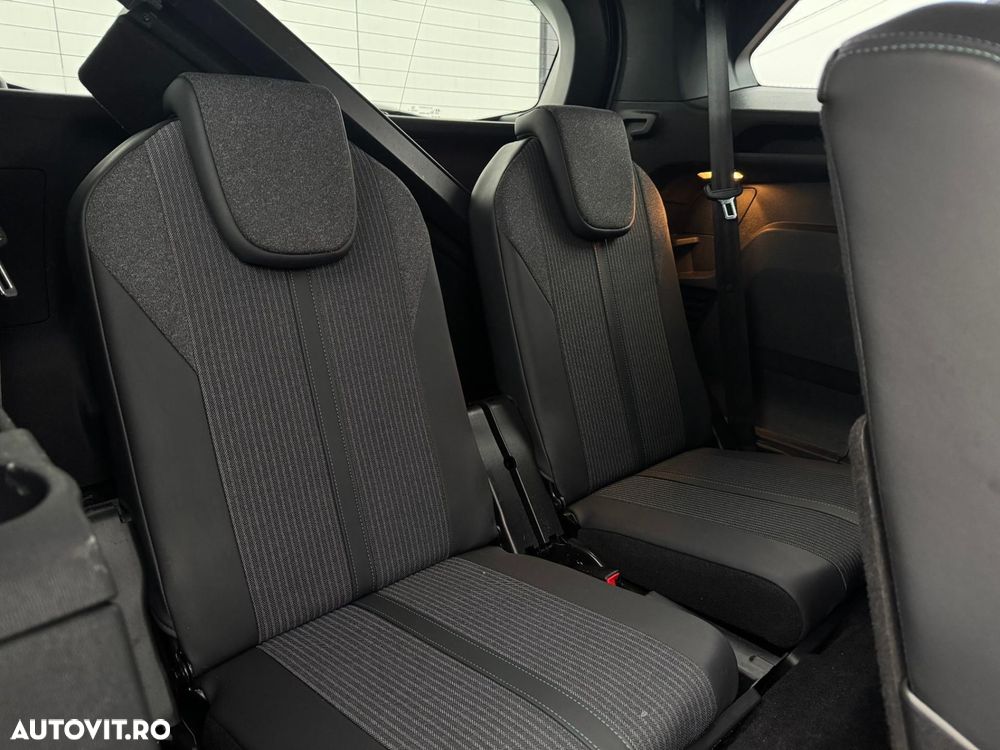 Peugeot 5008 - 7