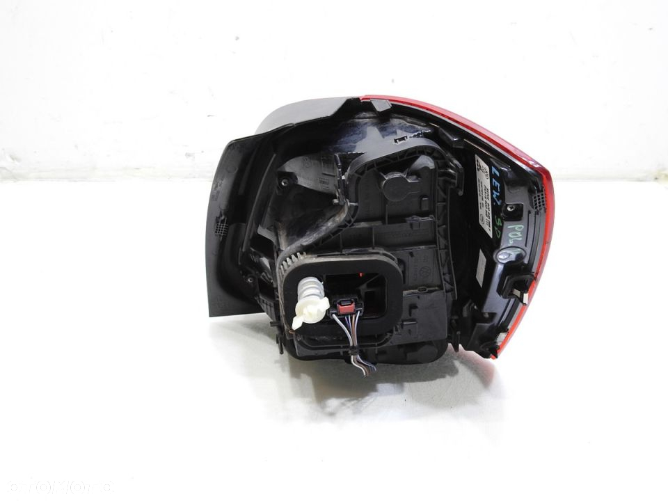 LAMPA LEWA TYLNA TYŁ VW POLO V 6C 3D LIFT - 5