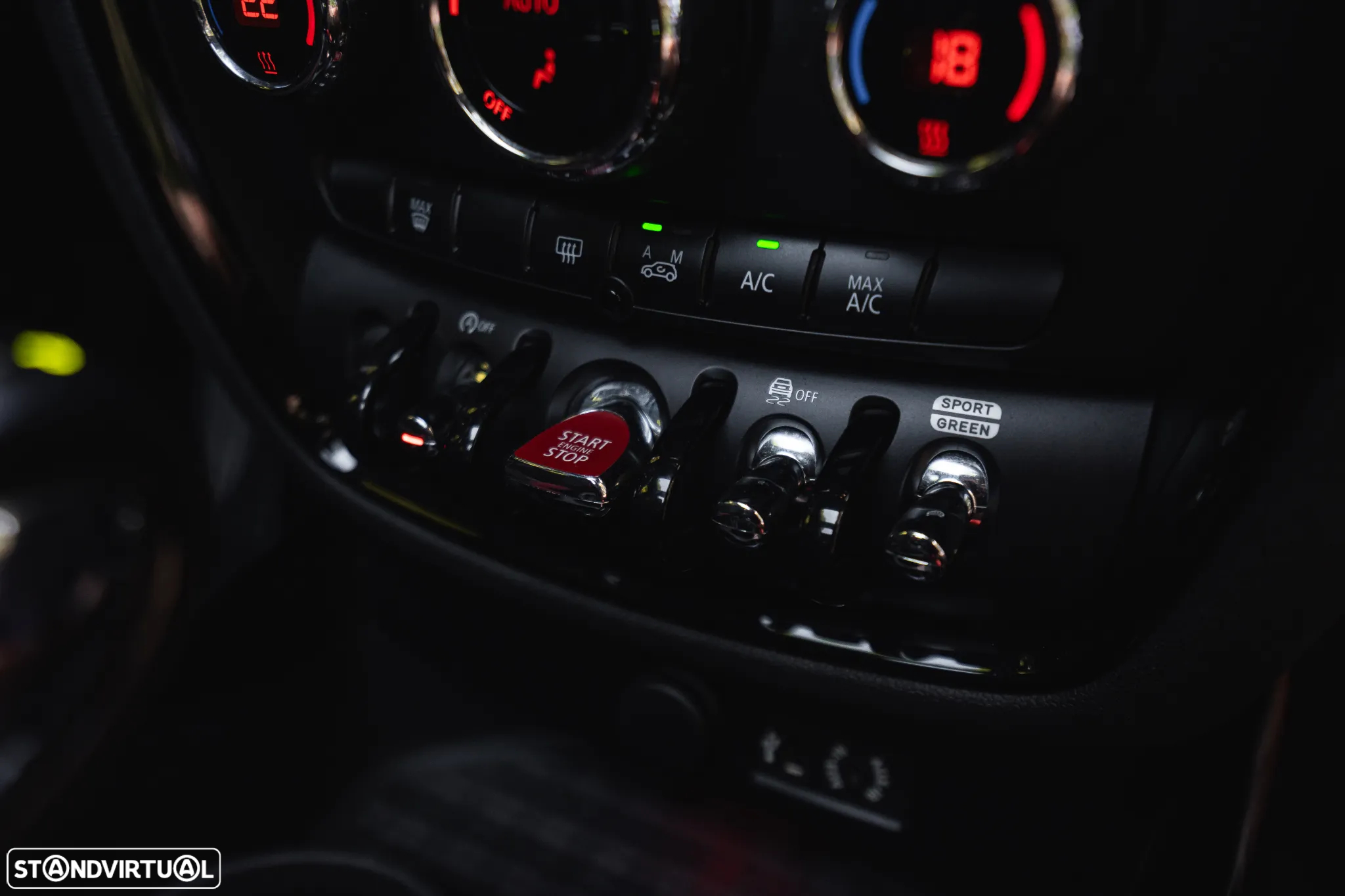 MINI Clubman John Cooper Works ALL4 Auto Desp. - 23