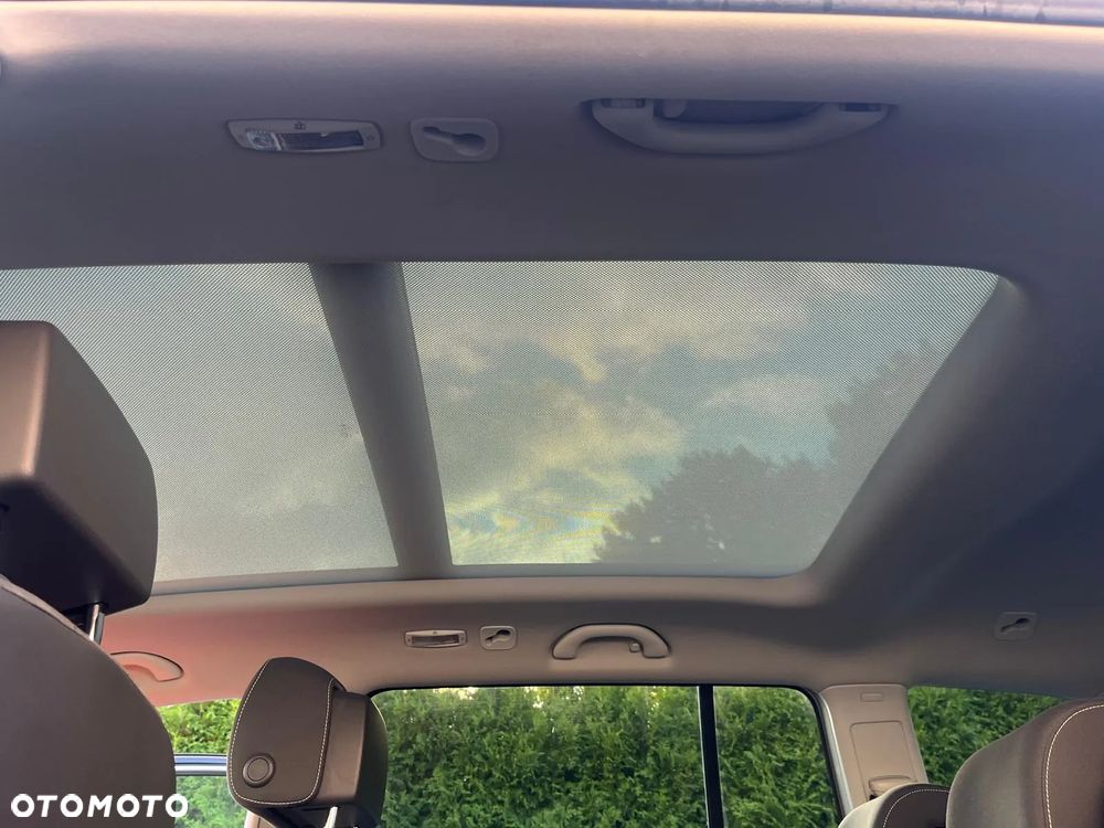 Volkswagen Touran 1.6 TDI DPF MATCH - 10