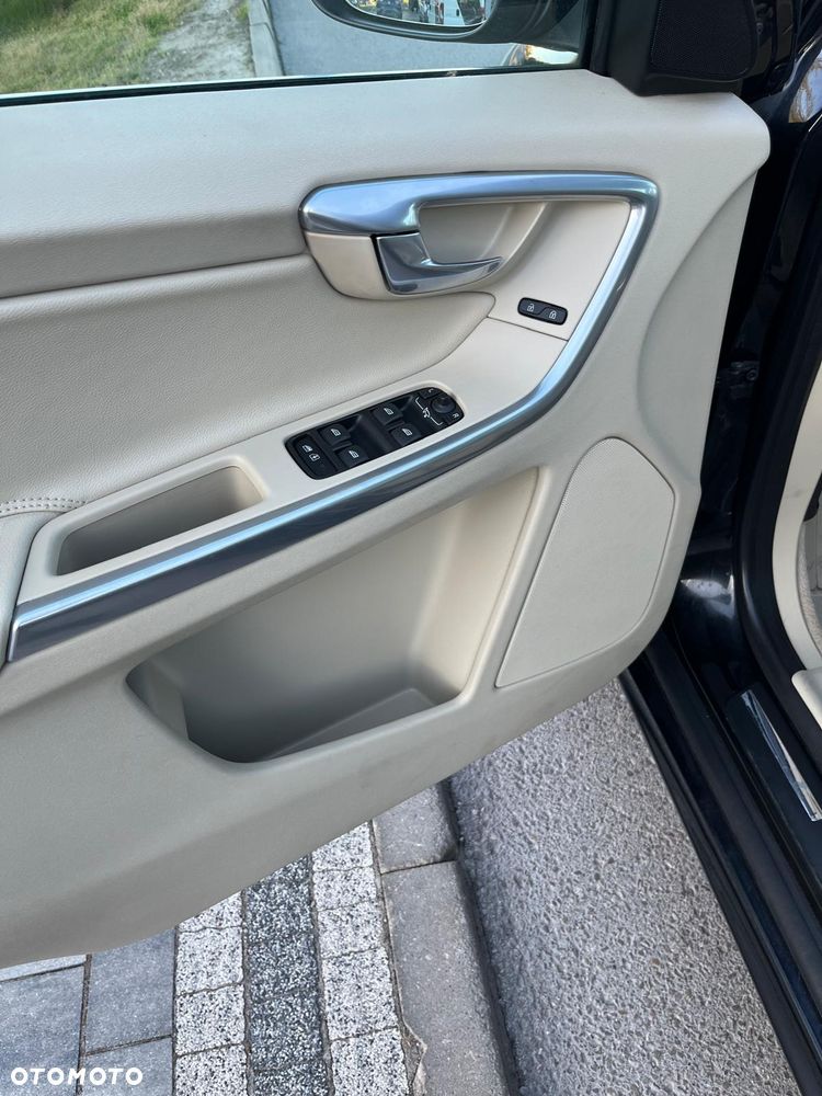 Volvo XC 60 D4 Momentum - 17