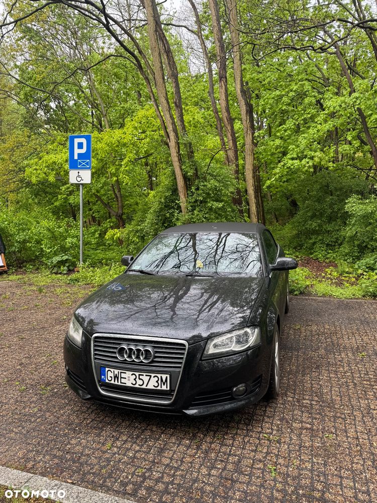 Audi A3 Cabrio 2.0 TDI DPF S tronic S Line Sportpaket - 2