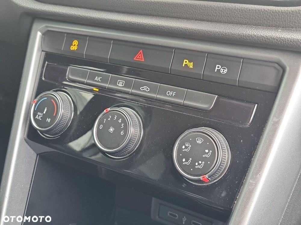 Volkswagen T-Roc 1.5 TSI Life - 22