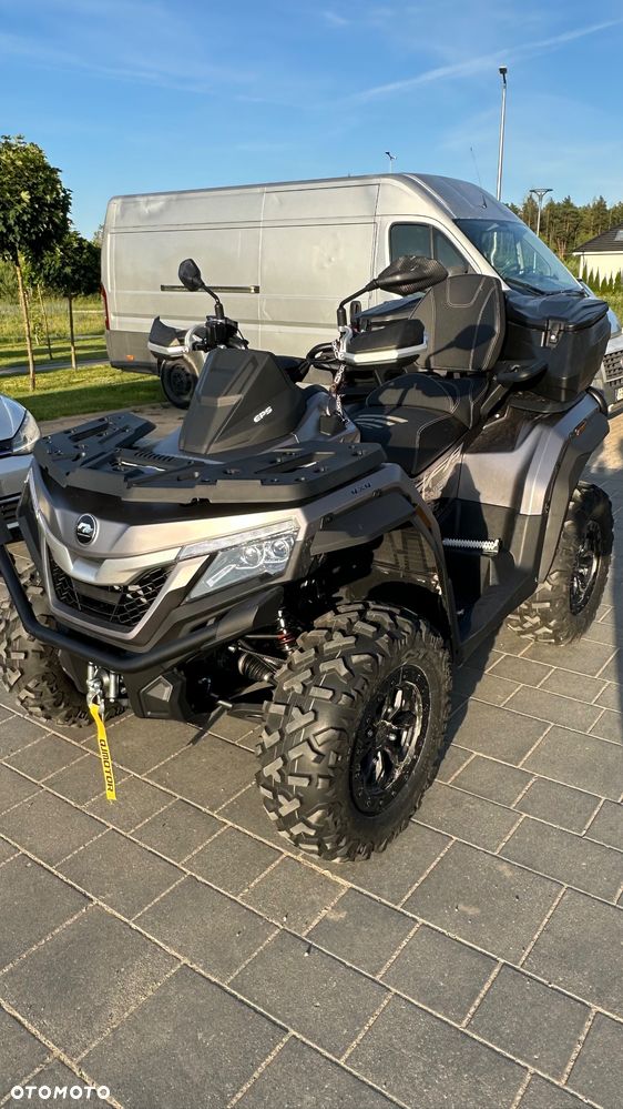 QJMOTOR SFA 1000 - 8