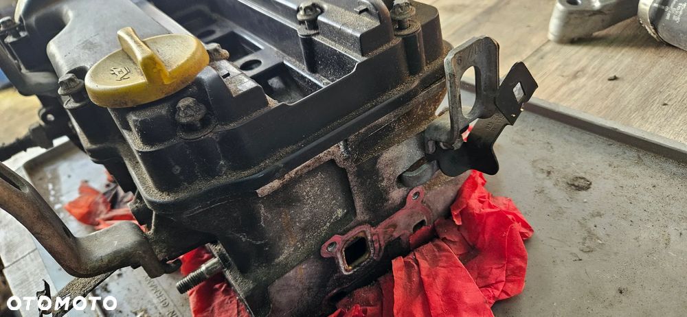 Głowica silnika wałki pokrywa zaworów Opel Corsa C 1,0 12V Z10XE 90400233 - 5