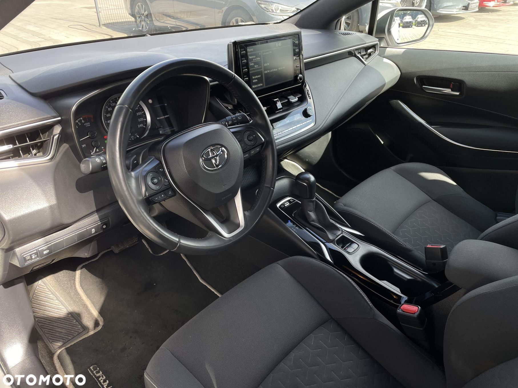Toyota Corolla 2.0 Hybrid Comfort - 9