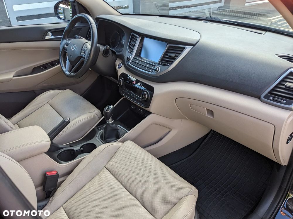 Hyundai Tucson 2.0 CRDI 4WD Premium - 14