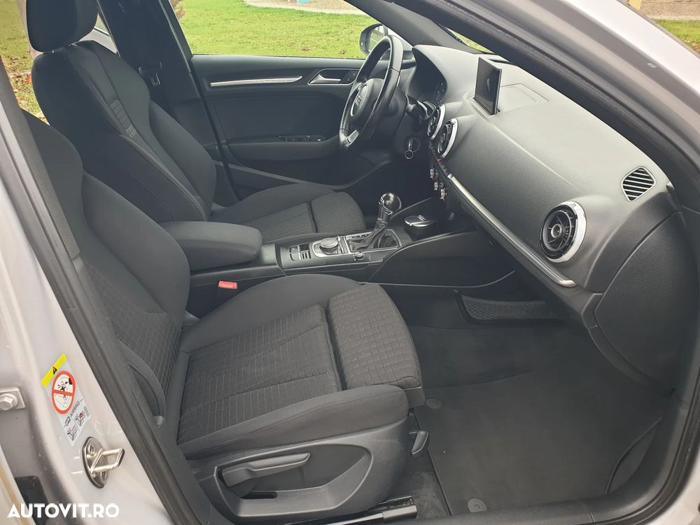 Audi A3 1.4 TFSI cylinder on demand Limousine S tronic Attraction - 19