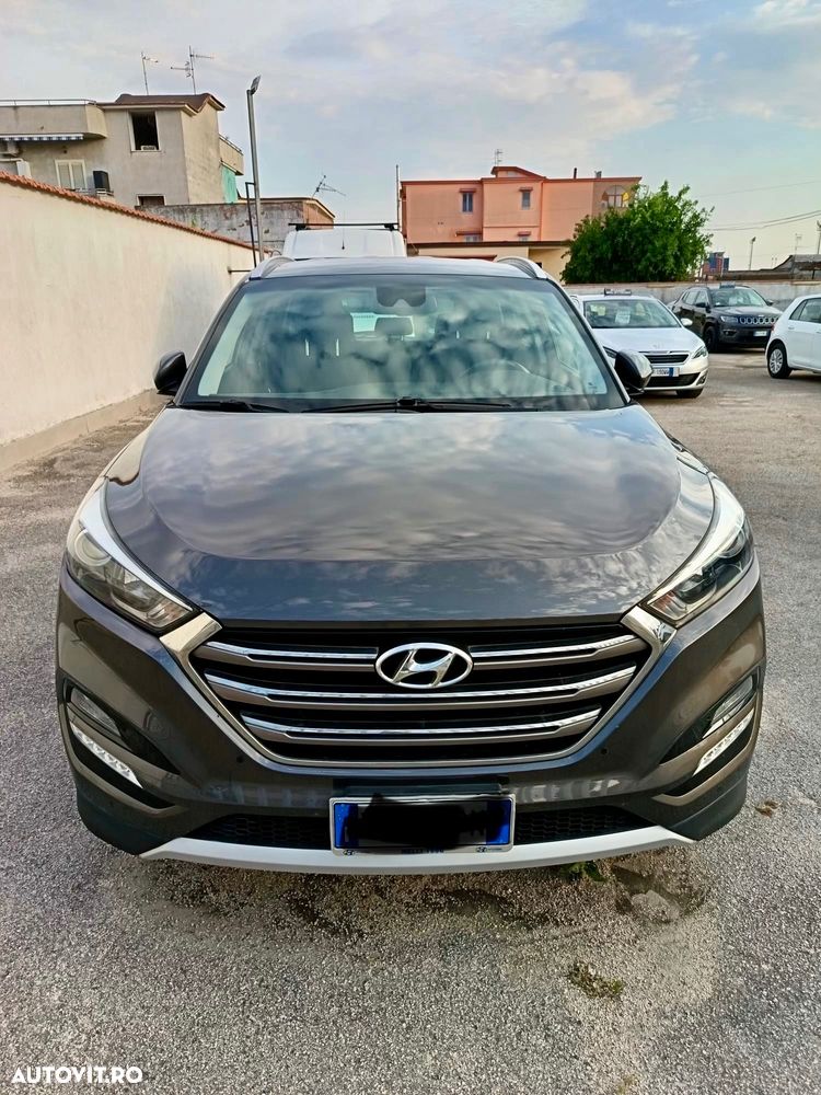 Hyundai Tucson - 2