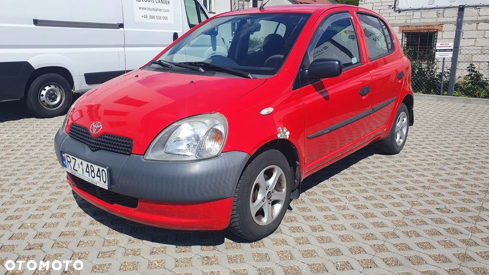 Toyota Yaris 1.0 Base - 2