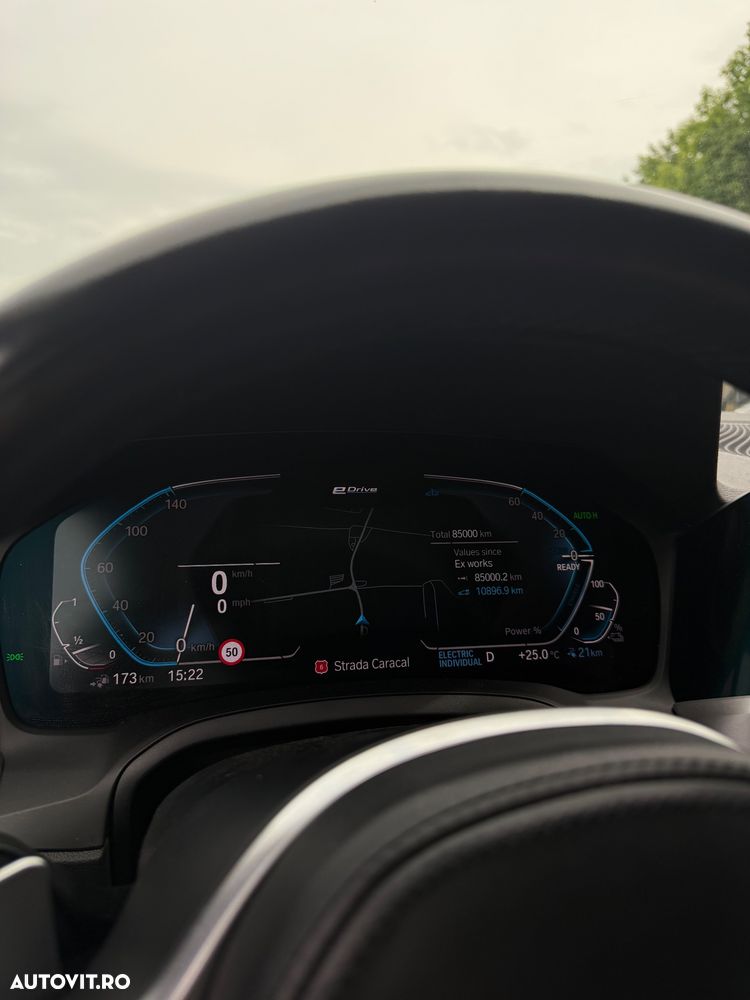 BMW Seria 3 330e AT PHEV - 11