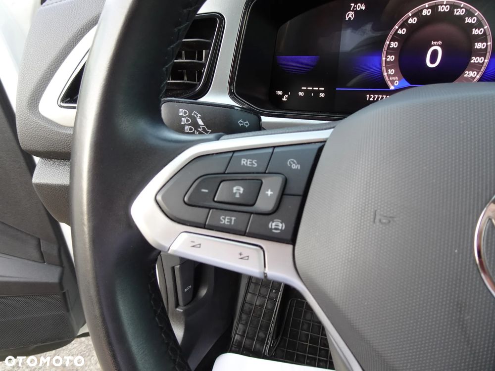 Volkswagen T-Roc 1.5 TSI Life - 21