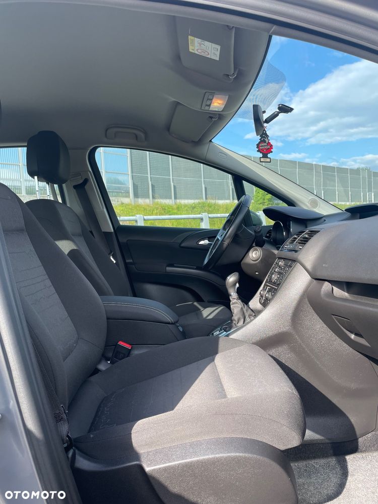 Opel Meriva - 22