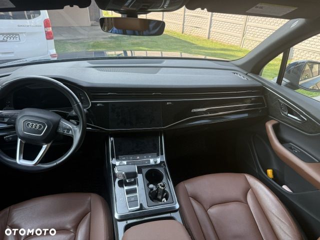 Audi Q7 - 8