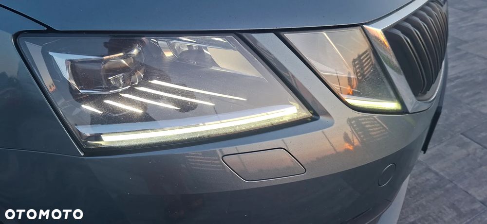 Skoda Octavia 2.0 TDI Tour - 15