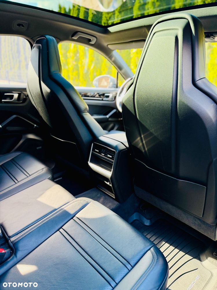 Porsche Cayenne E-Hybrid - 14
