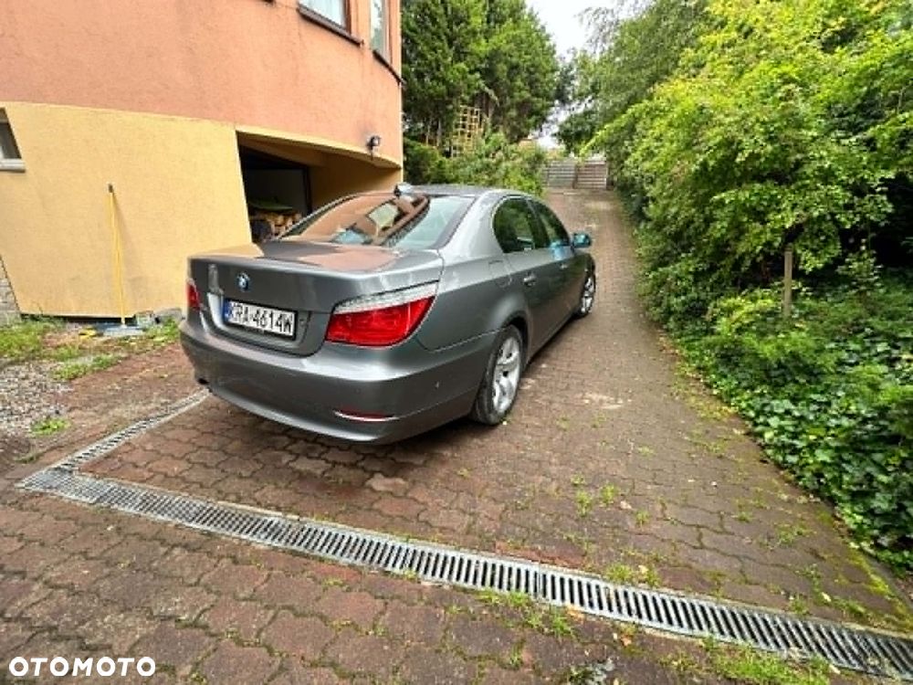 BMW Seria 5 520d - 5