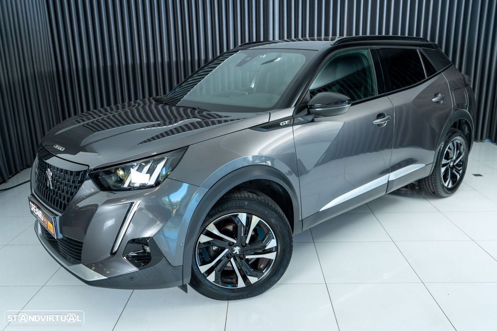 Peugeot 2008 1.2 PureTech GT EAT8 - 11