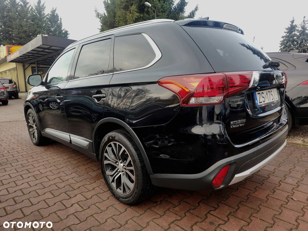 Mitsubishi Outlander 2.0 Intense 4WD CVT - 16