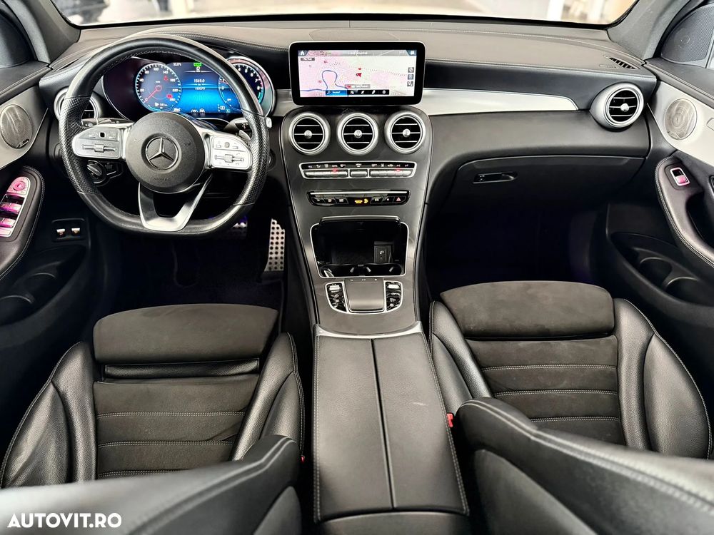 Mercedes-Benz GLC 300 e 4Matic 9G-TRONIC AMG Line - 17
