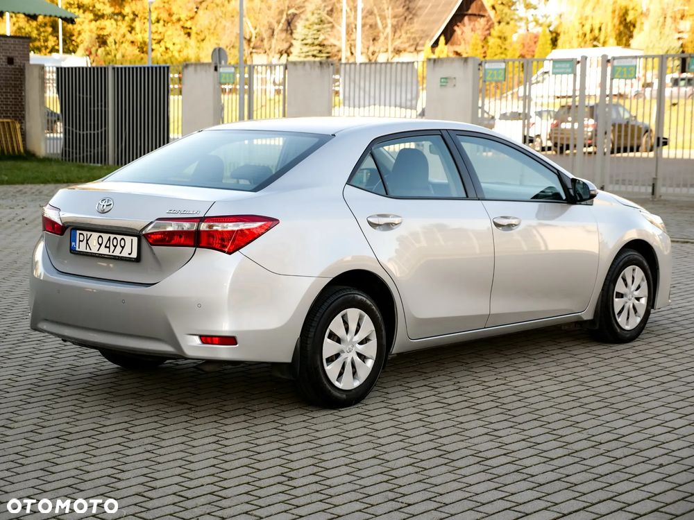 Toyota Corolla - 14