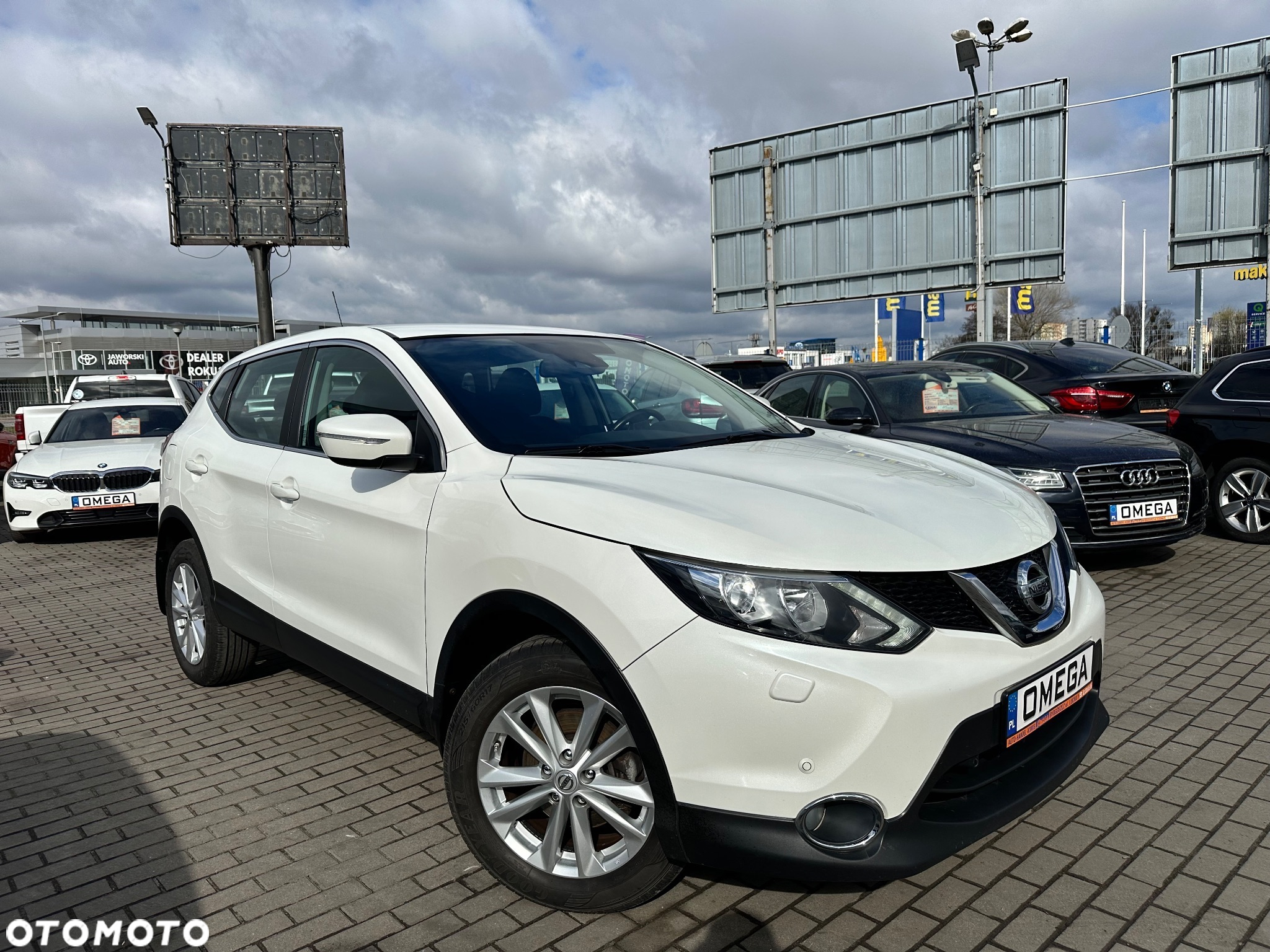 Nissan Qashqai 1.5 dCi DPF acenta - 3