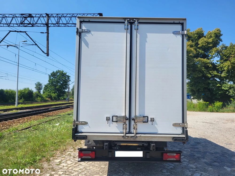 Iveco Daily 2018r E6 2.3 136 KM IZOTERMA CHŁODNIA  Bliźniaki KLIMA MROŹNIA AGREGAT 230V - 19