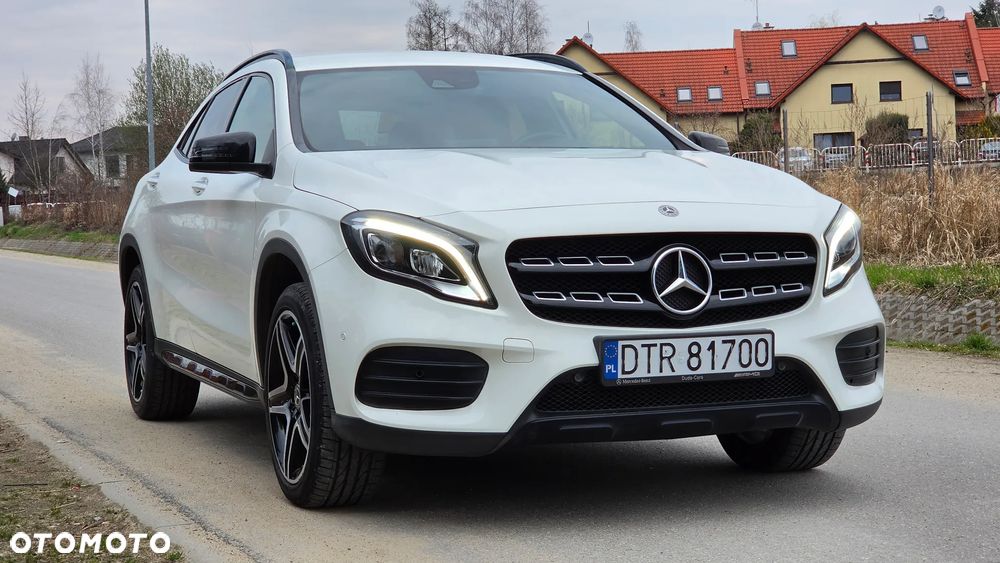 Mercedes-Benz GLA 200 7G-DCT AMG Line - 3