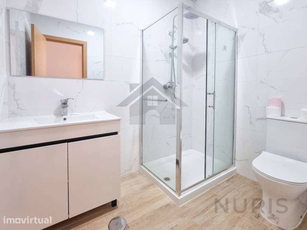 Loja remodelada com 2 quartos para venda em Portimão - Grande imagem: 4/15
