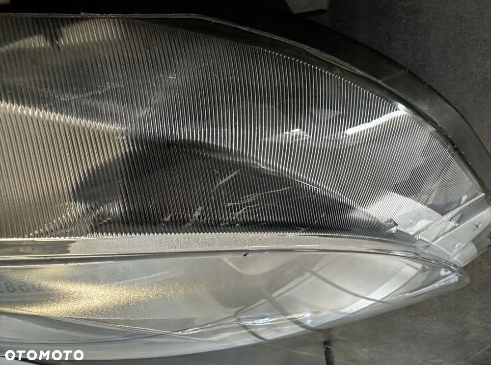 MERCEDES SPRINTER 907 910 LAMPA REFLEKTOR ZWYKLY PRAWY EUROPA A9109060100 - 9