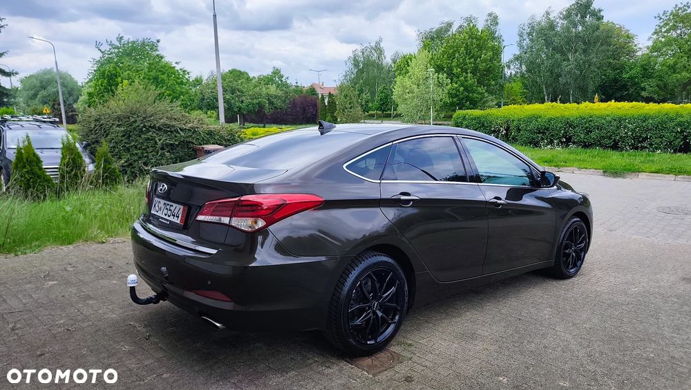 Hyundai i40 Kombi 1.7 CRDi DCT Premium - 23