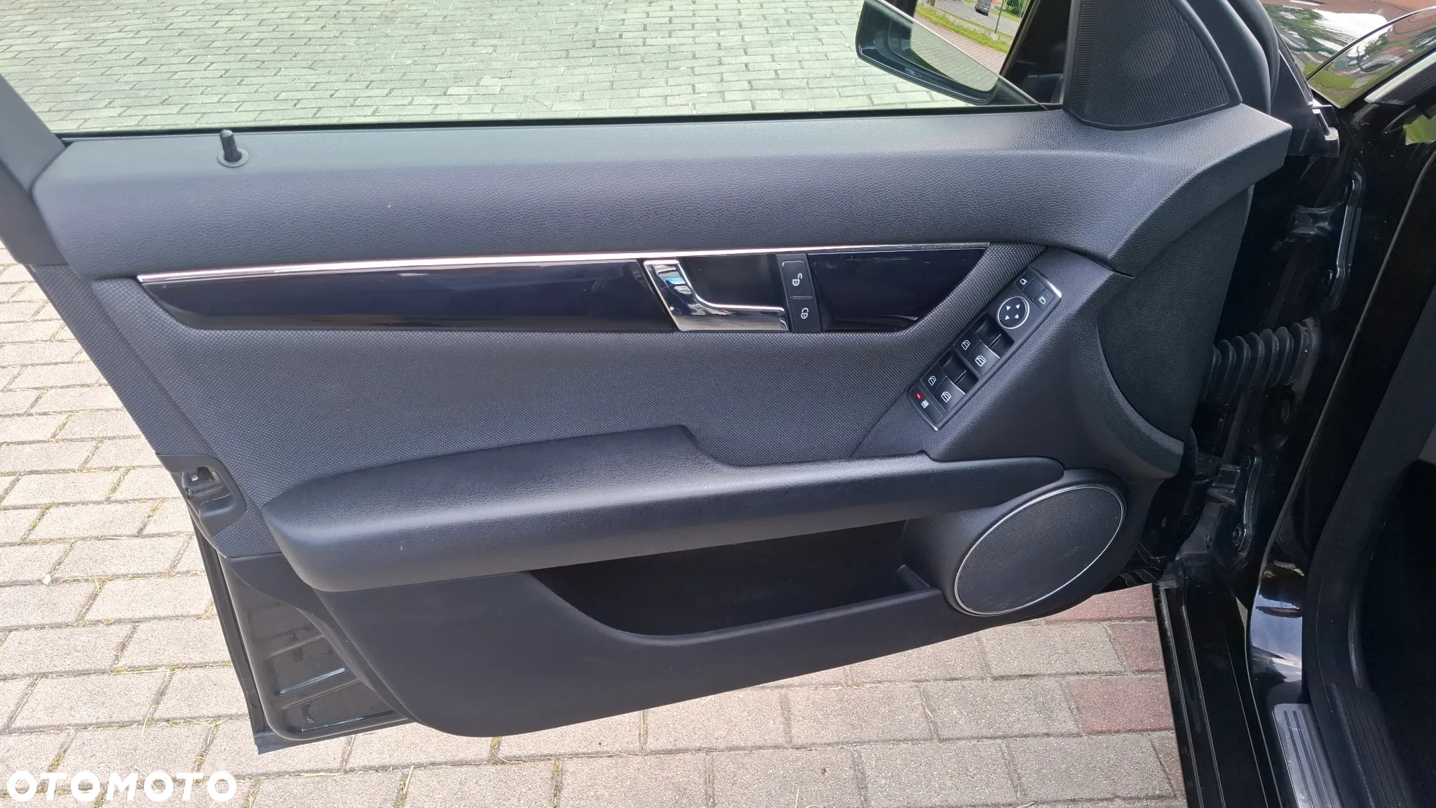 Mercedes-Benz Klasa C 200 T CDI DPF (BlueEFFICIENCY) Elegance - 12