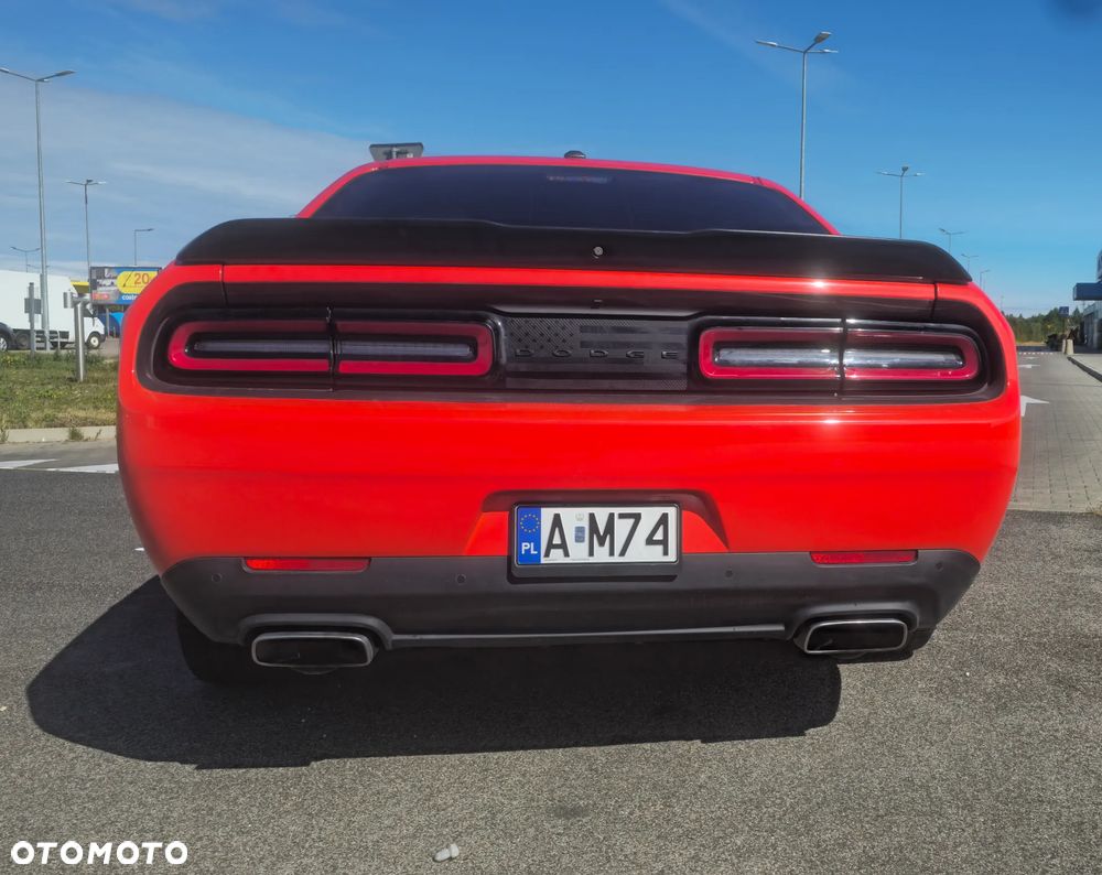 Dodge Challenger 5.7 R/T - 11