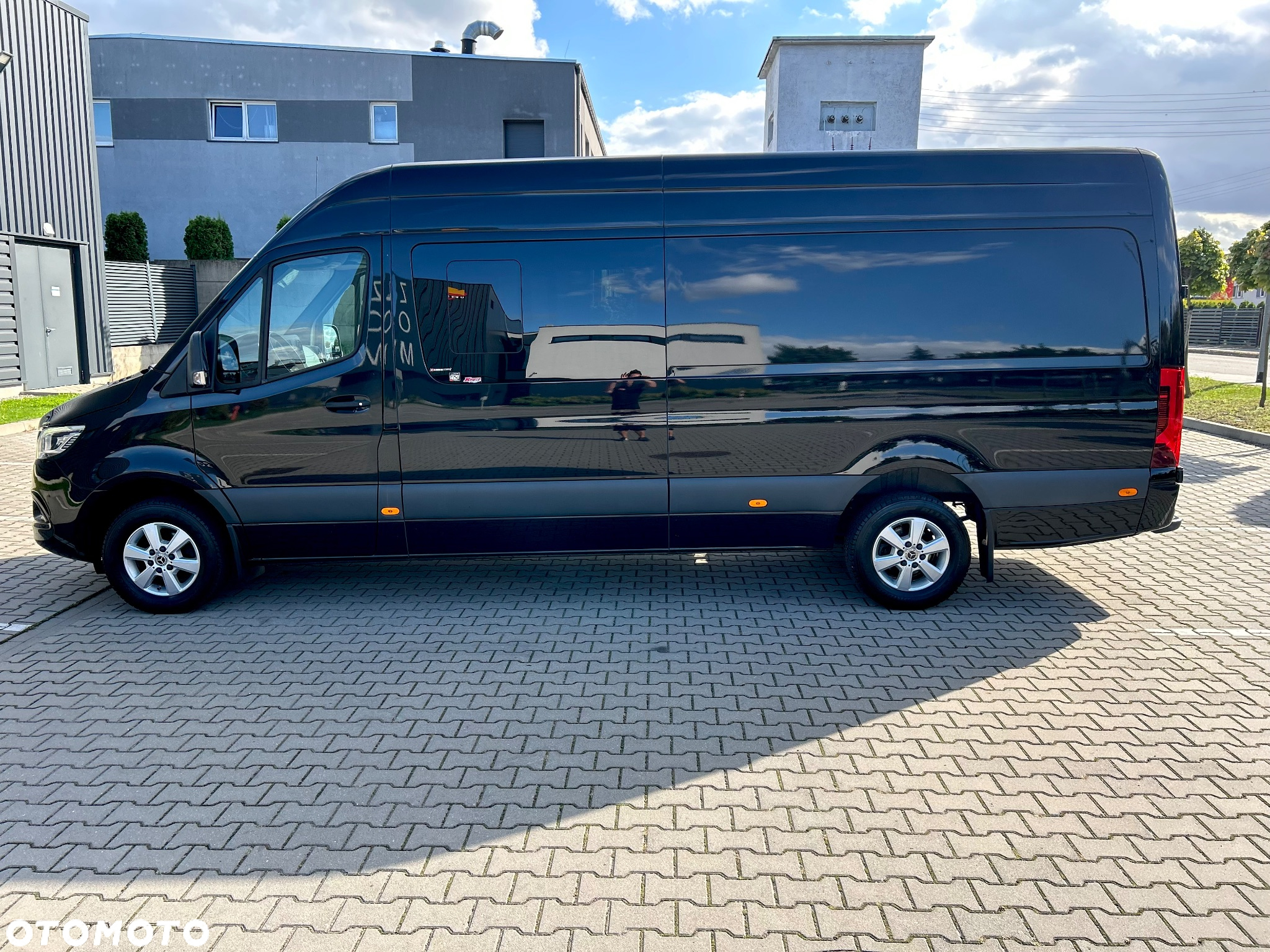 Mercedes-Benz Sprinter - 10