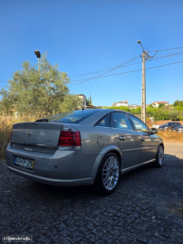Opel Vectra 1.9 CDTi Executive - 4