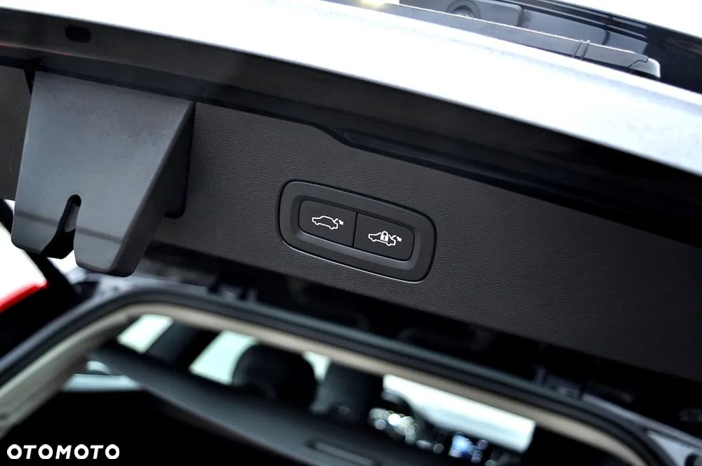 Volvo V60 D3 Momentum Pro - 12