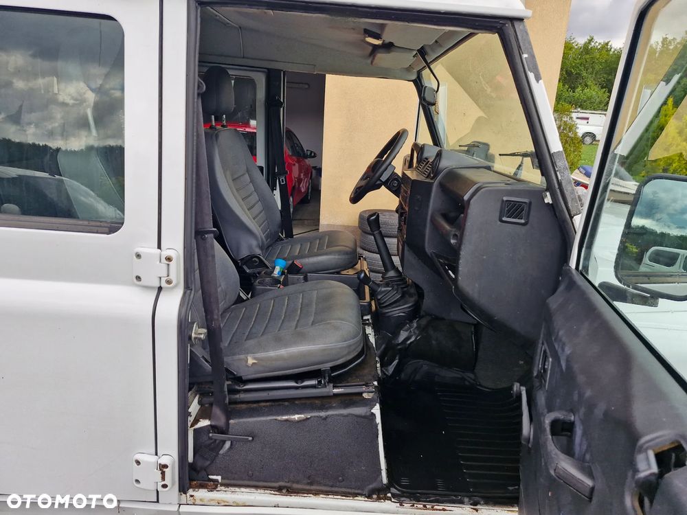 Land Rover Defender 2.2 TD4 E - 14