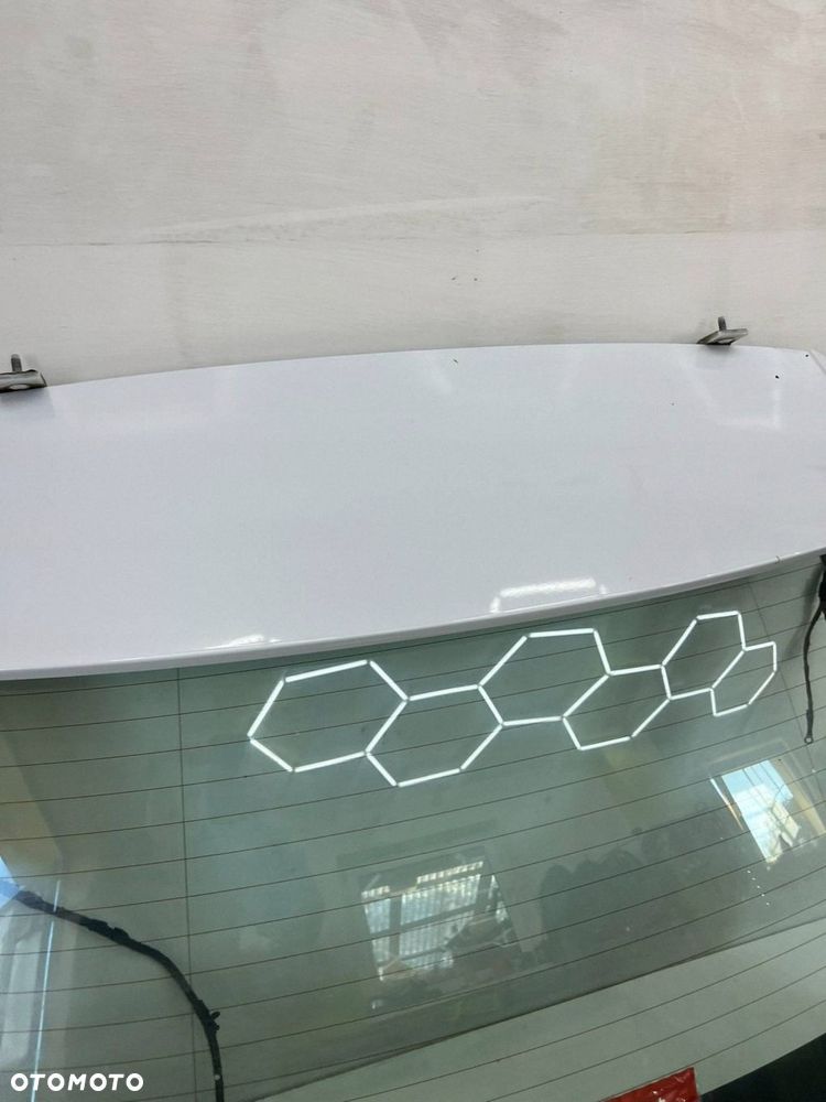 Burta tylna klapa bagażnika LS9R Audi Q3 8U TYŁ - 7