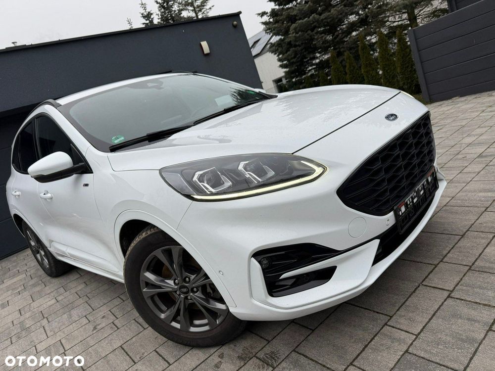 Ford Kuga - 1
